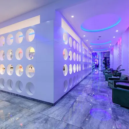 River Rock Hotel 3*
