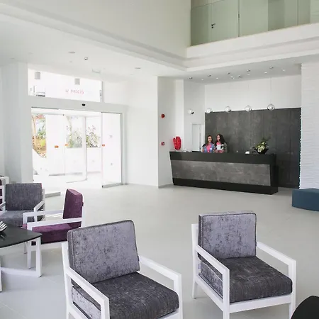 River Rock Hotel 3*